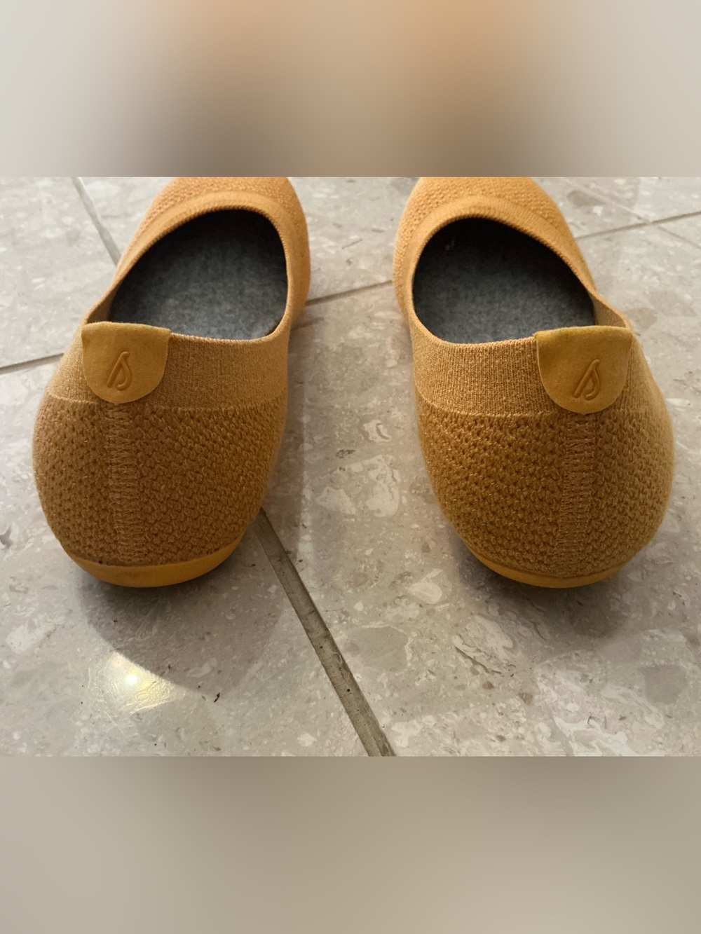 EUC Women’s All Birds Knit Ballet Flats in Rare Mustard Color Size 8.5 - Picture 2 of 6